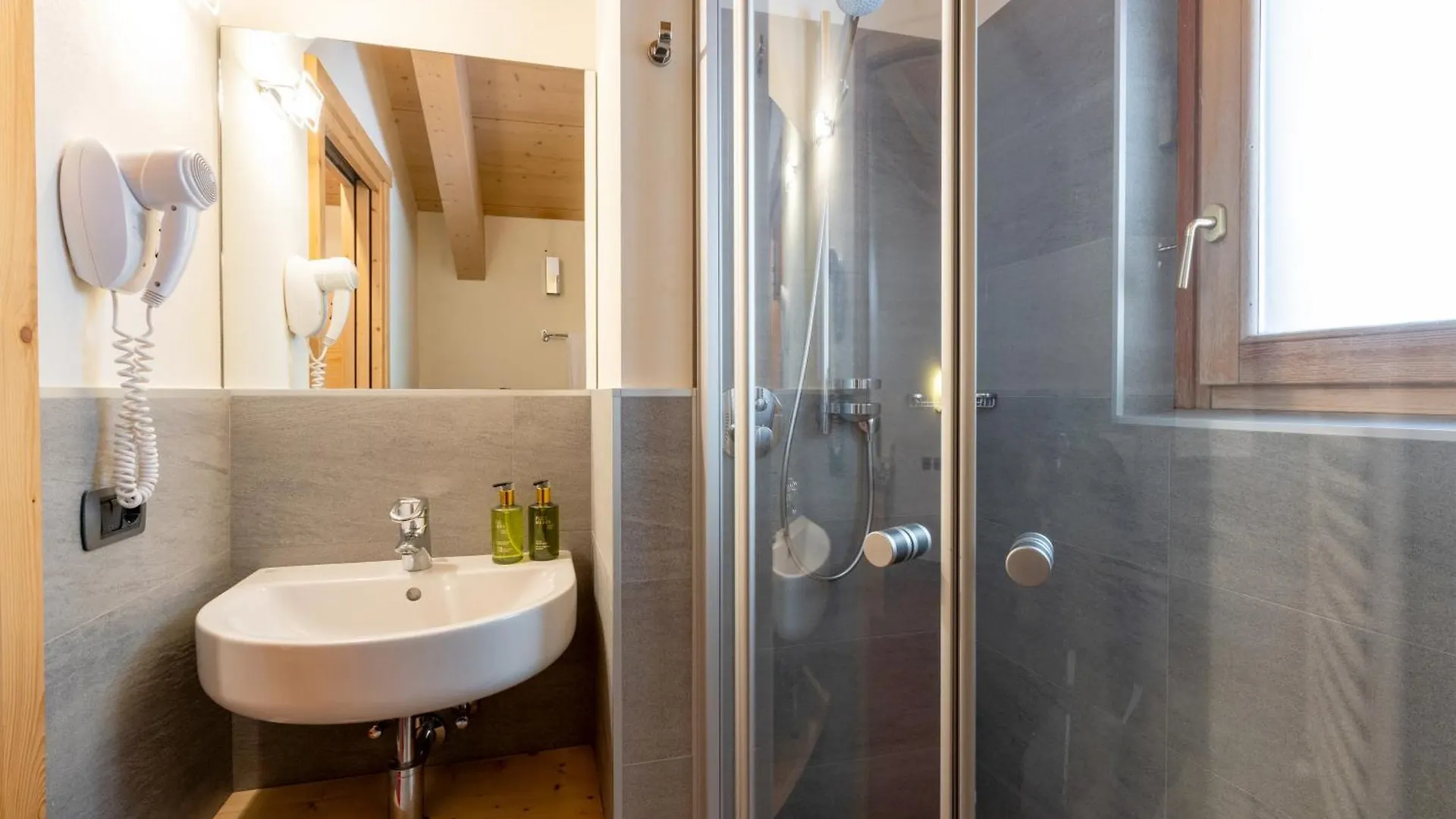 Hotel Cardo Isolaccia Italien