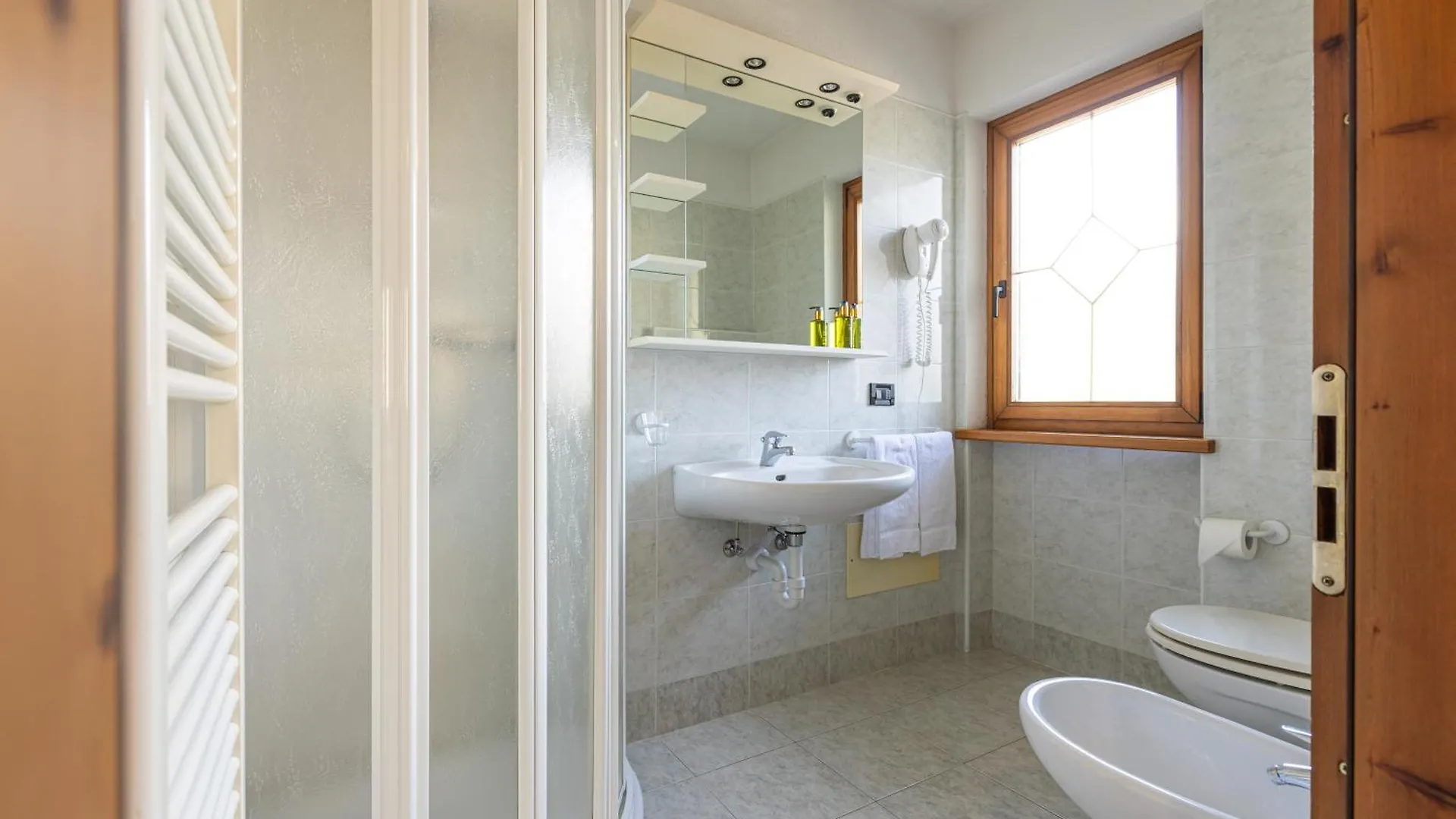 Hotel Cardo Isolaccia 3*,  Italien