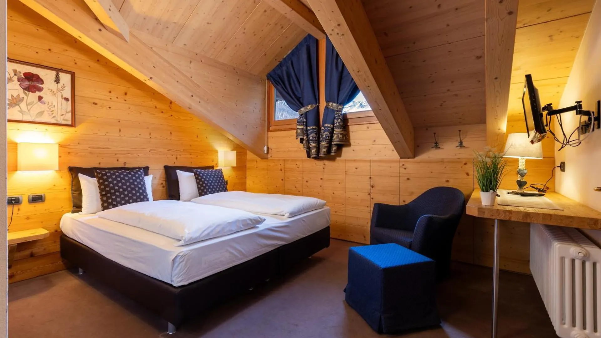Hotel Cardo Isolaccia