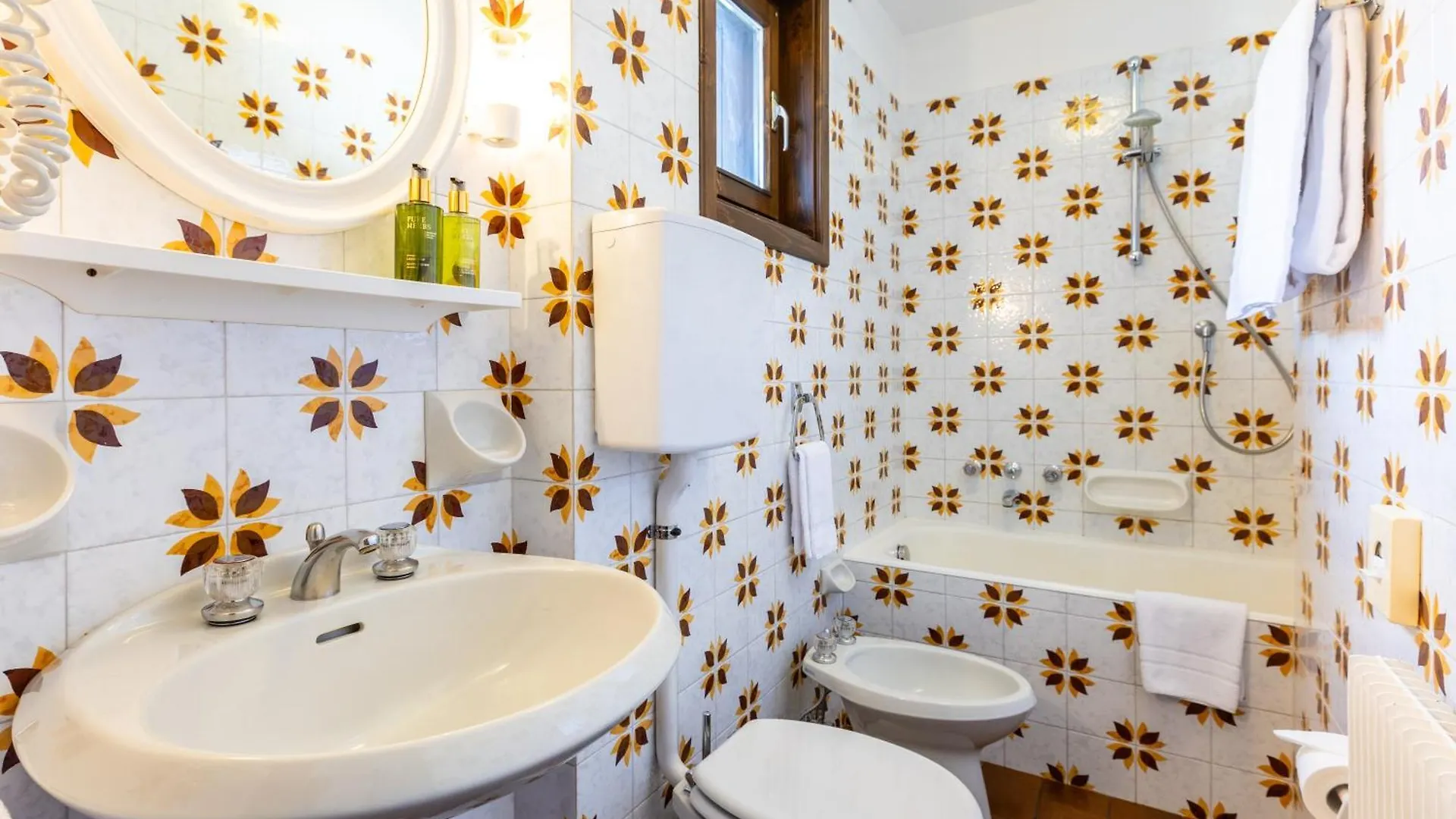 Hotel Cardo Isolaccia