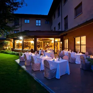 Hotel Brianteo And Restaurant