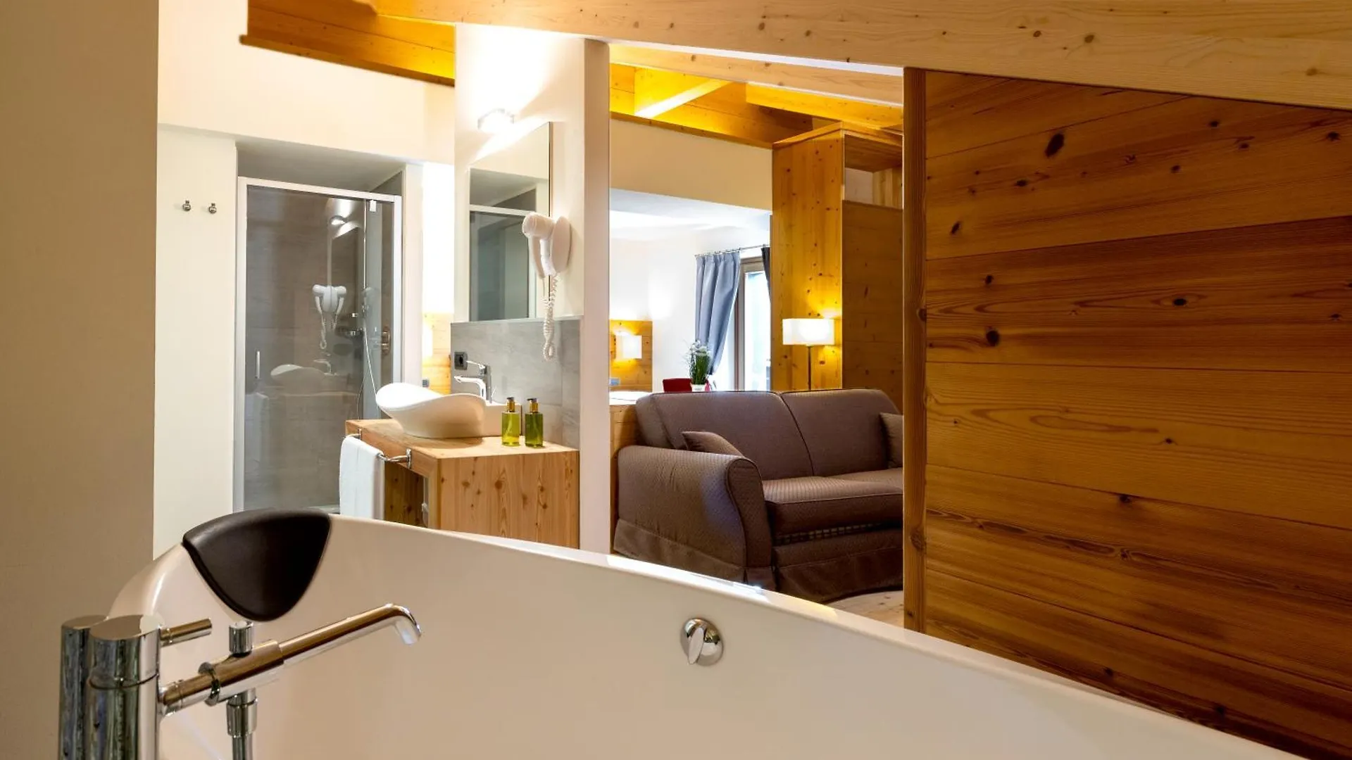 Hotel Cardo Isolaccia
