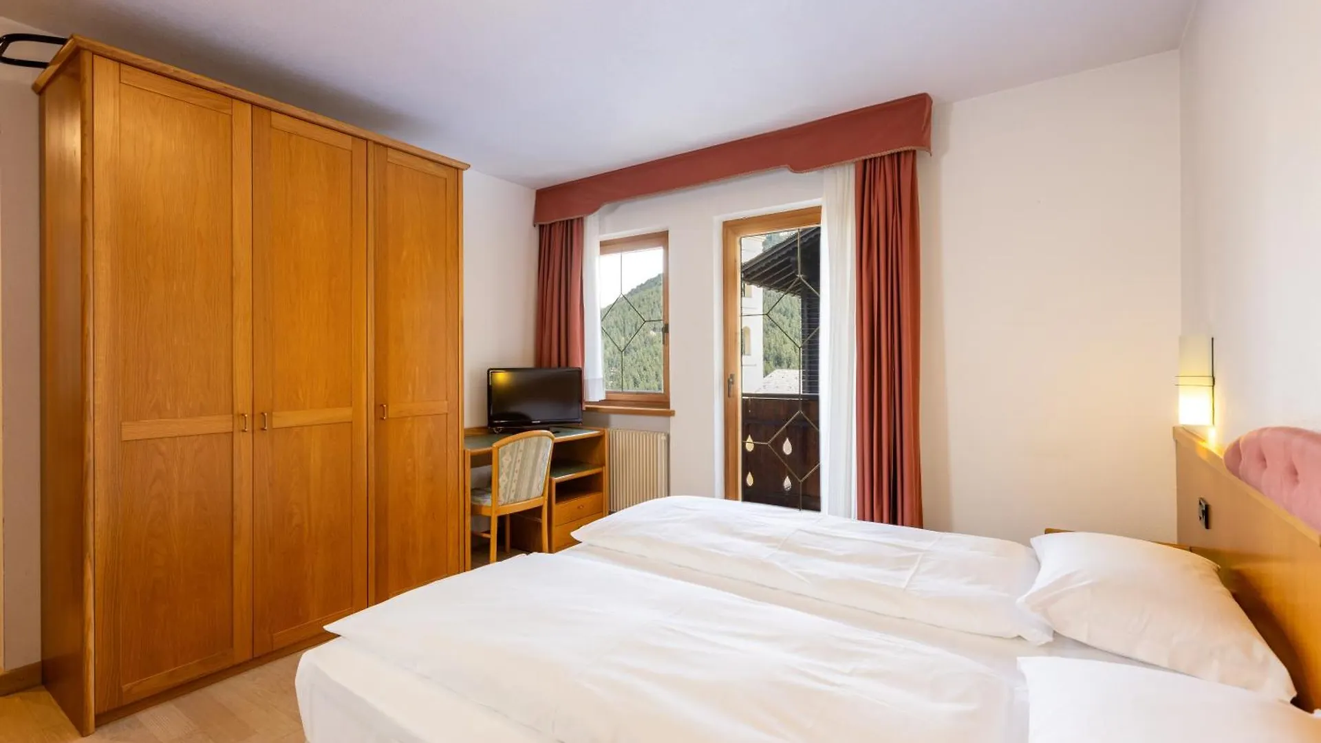 Hotel Cardo Isolaccia