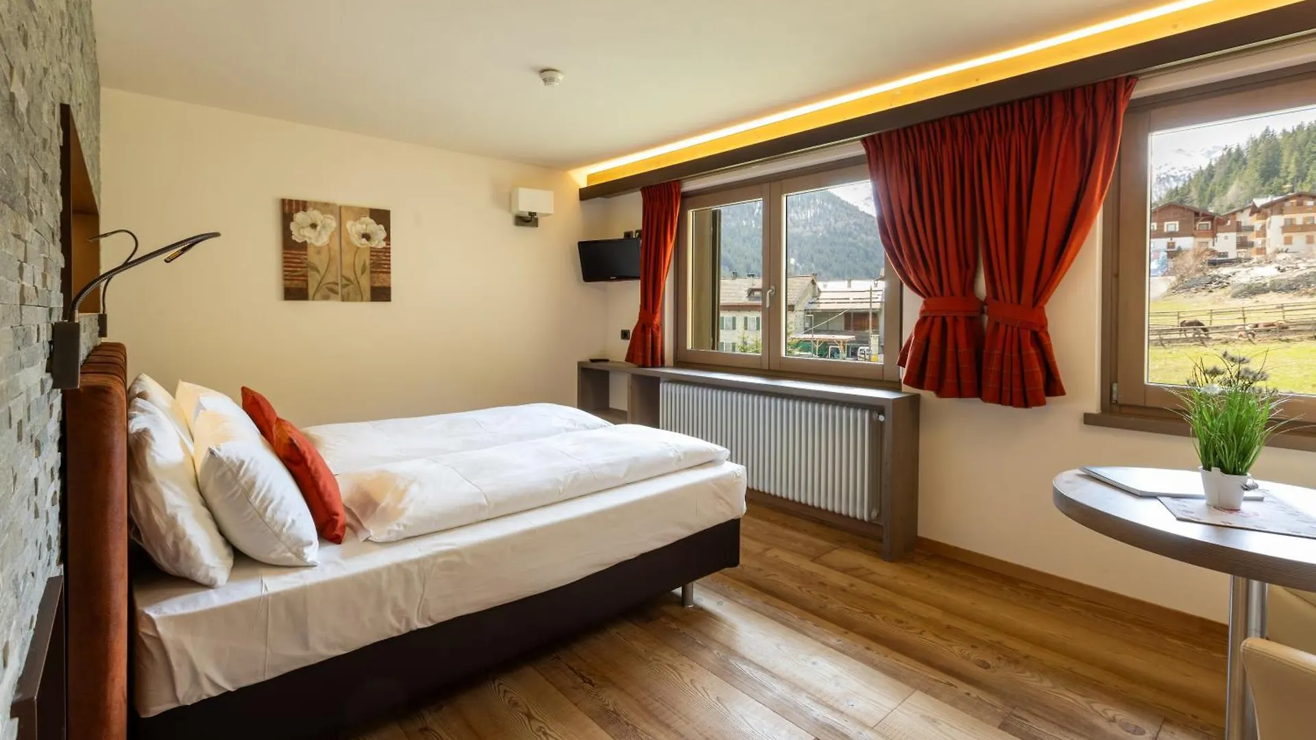Hotel Cardo Isolaccia